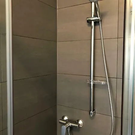 Downtown - Privaterooms Homestay
