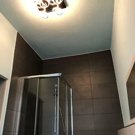 Downtown - Privaterooms *