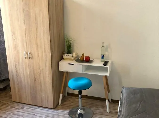 Downtown - Privaterooms Δωμάτια σε οικογενειακή κατοικία Fürth