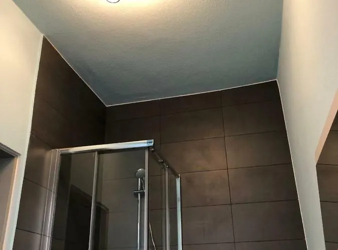 Downtown - Privaterooms *